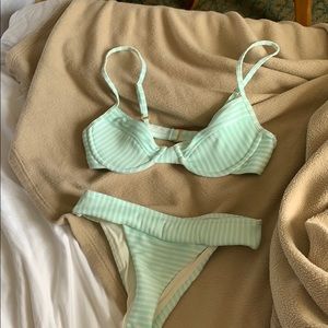 L SPACE BIKINI SET